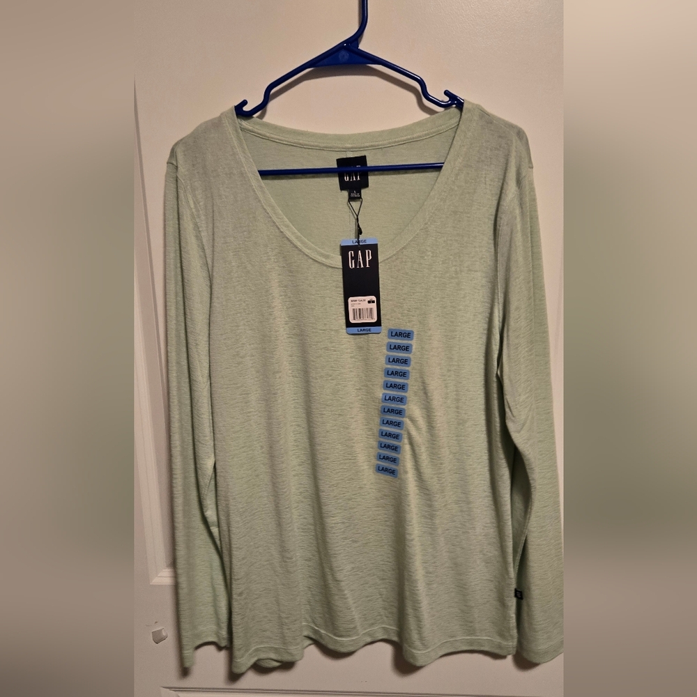 GAP Green Fitted Long Sleeve T-Shirt